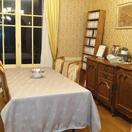 Les Chez David Homestay Riom